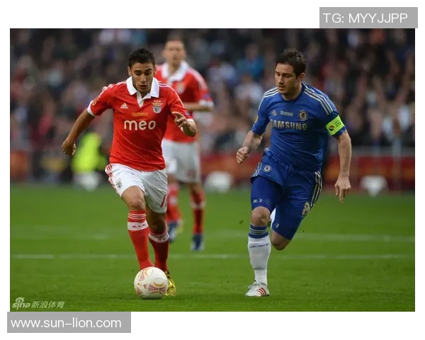 欧联杯冷门切尔西凭乌龙球小胜本菲卡全场沸腾