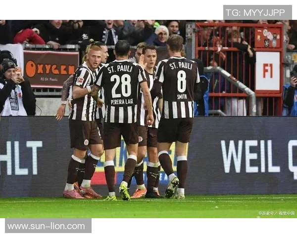 世界杯精彩对决尤文图斯逆转莱比锡帽子戏法引爆全场激情