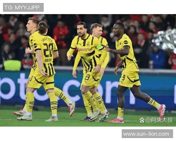 欧冠激战：多特蒙德逆转曼联全场回顾与数据分析
