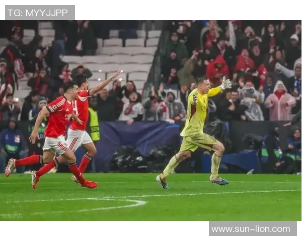 西甲惊现冷门本菲卡逆转多特蒙德神扑瞬间震撼全场