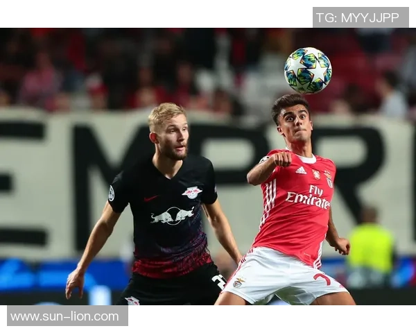 德甲冷门:本菲卡大胜莱比锡红牌事件引发全场热议 德甲冷门:本菲卡大胜莱比锡红牌事件引发全场热议