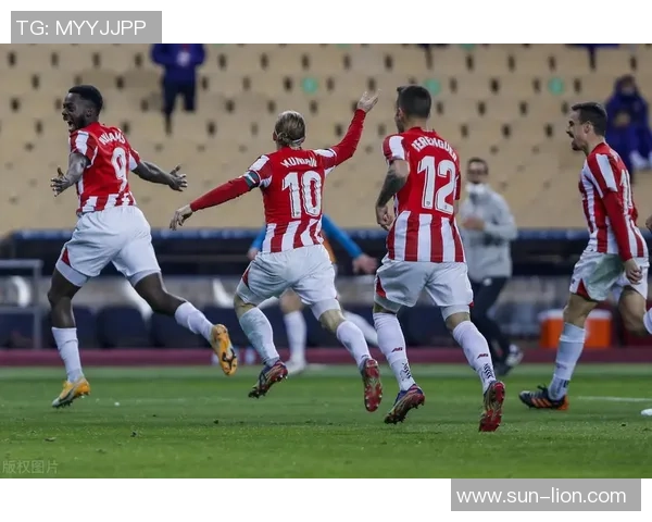 AC米兰逆转皇马夺冠红牌争议引发全场热议与激情