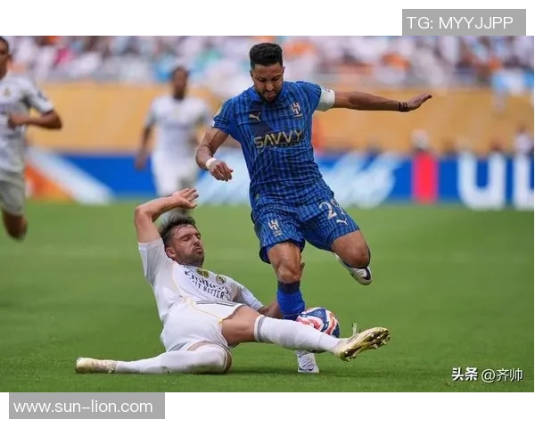 意甲焦点战:皇马轻取AC米兰乌龙球成比赛转折点战术分析解析 意甲焦点战:皇马轻取AC米兰乌龙球成比赛转折点战术分析解析