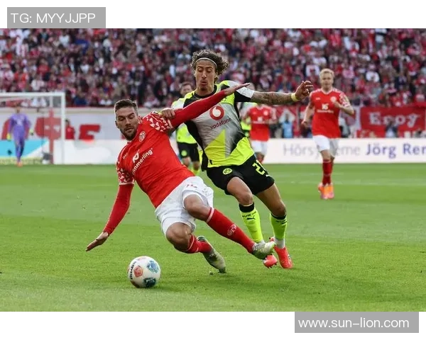 德甲激战：多特蒙德狂胜切尔西红牌事件引发全场热议与十大精彩进球回顾